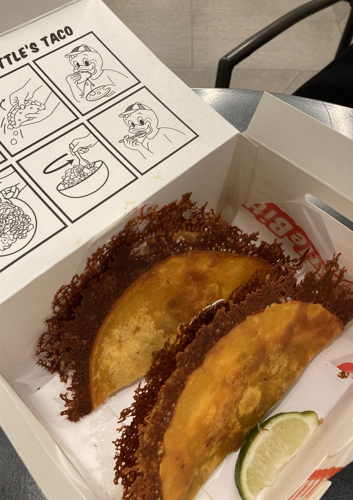 비틀스타코 더현대 서울점 — 점심을 가볍게 때우고 싶을 때, 고기를 골라 먹는 비리아 타코